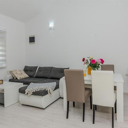 Apartments Lucica Вир Екстериор снимка