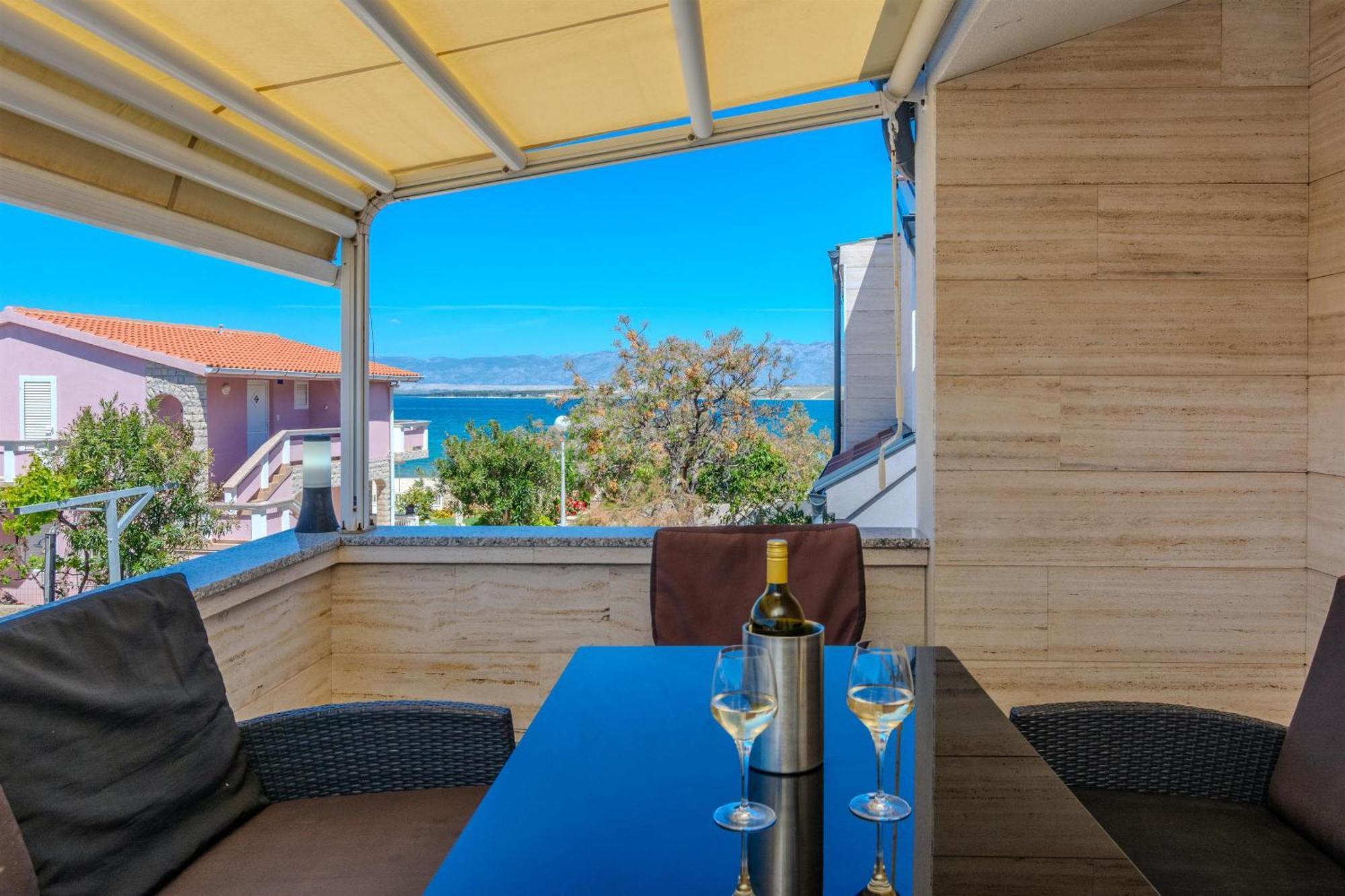 Apartments Lucica Вир Екстериор снимка