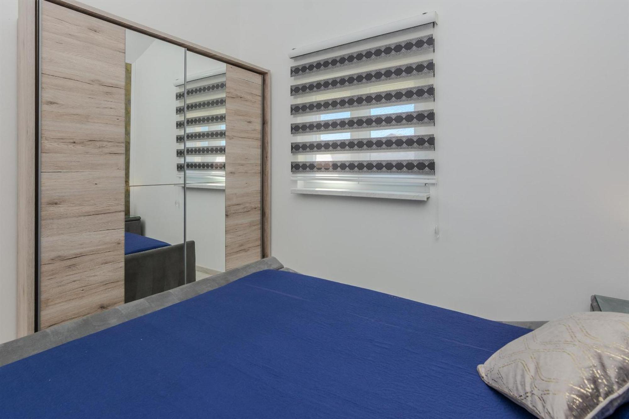 Apartments Lucica Вир Екстериор снимка