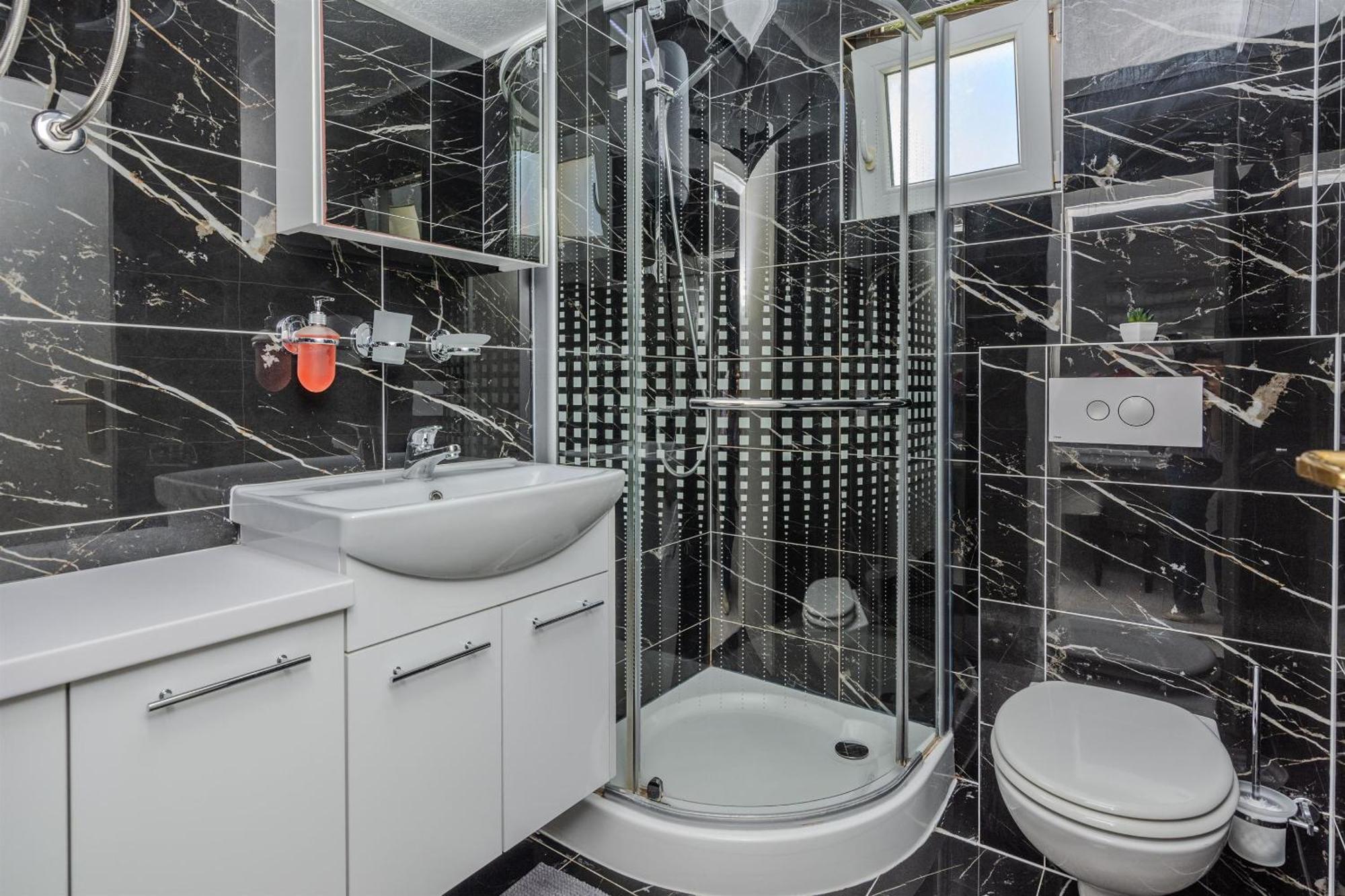 Apartments Lucica Вир Екстериор снимка