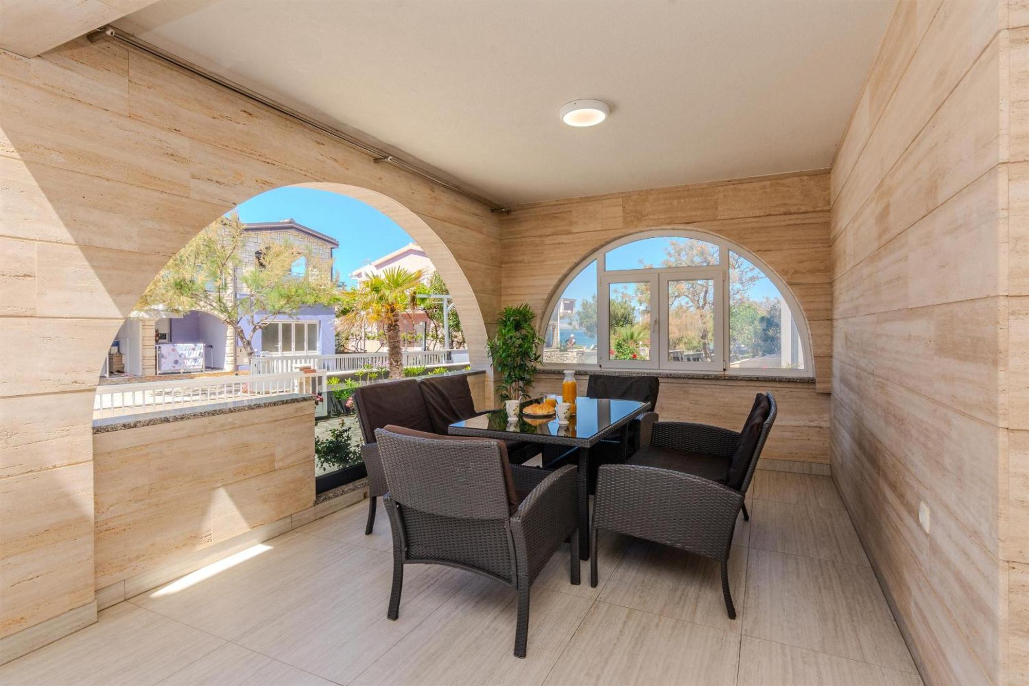 Apartments Lucica Вир Екстериор снимка